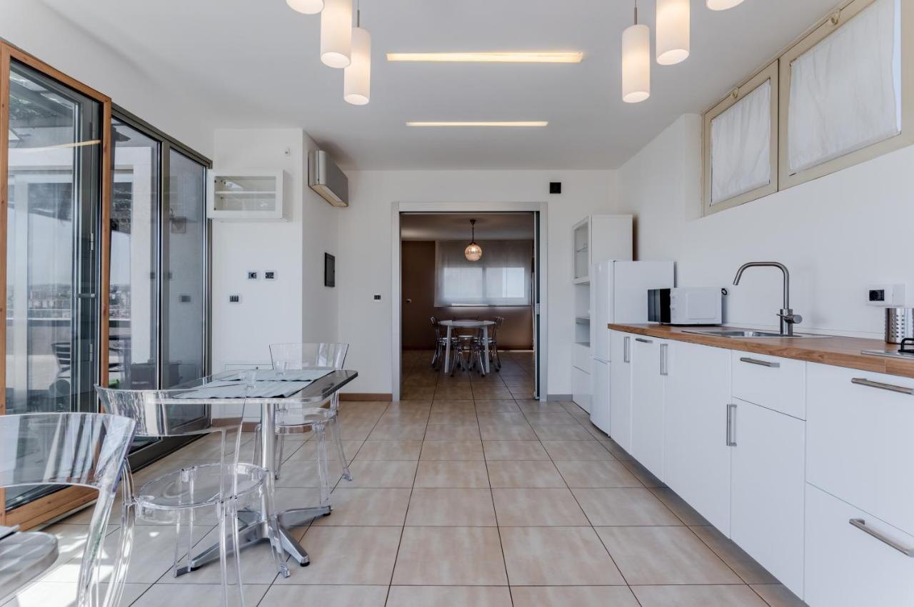 Etna View Superior Flat With Terrace And Jacuzzi Appartamento *