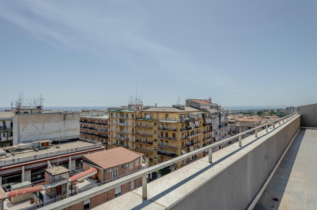 Etna View Superior Flat With Terrace And Jacuzzi Appartamento